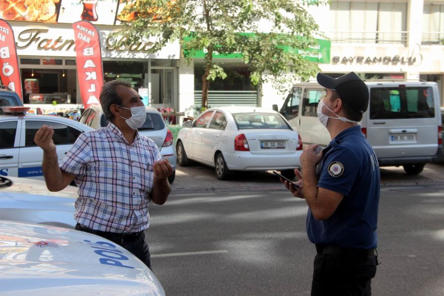 MASKELİ VATANDAŞTAN TEPKİ