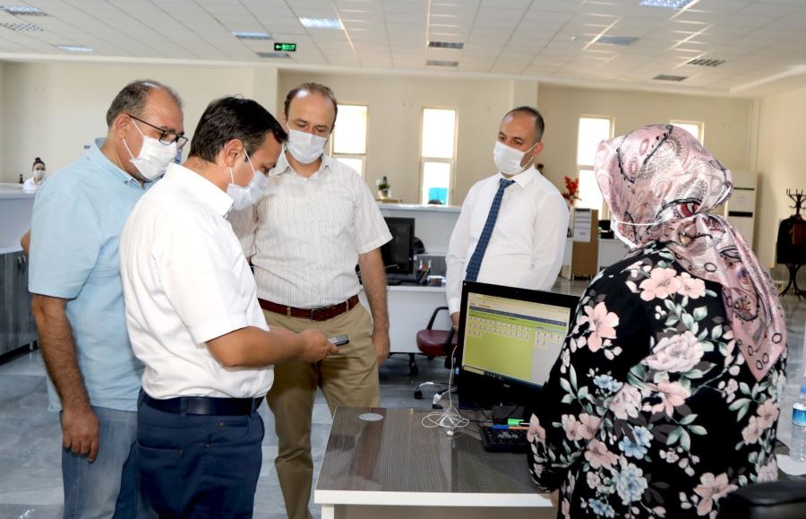 REKTÖR'DEN ÖĞRENCİ İŞLERİNE ZİYARET
