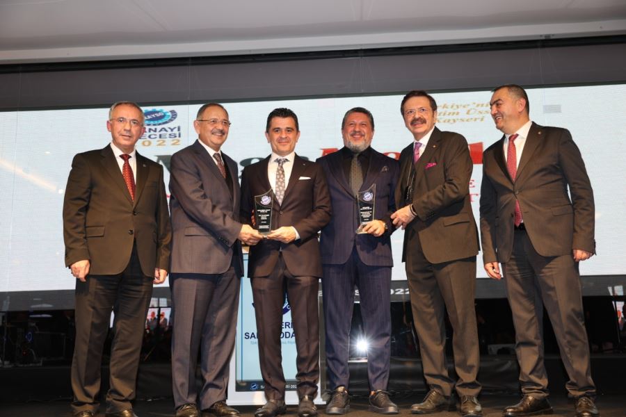 KAYSO BAŞARILI SANAYİCİLERİ ÖDÜLLENDİRDİ