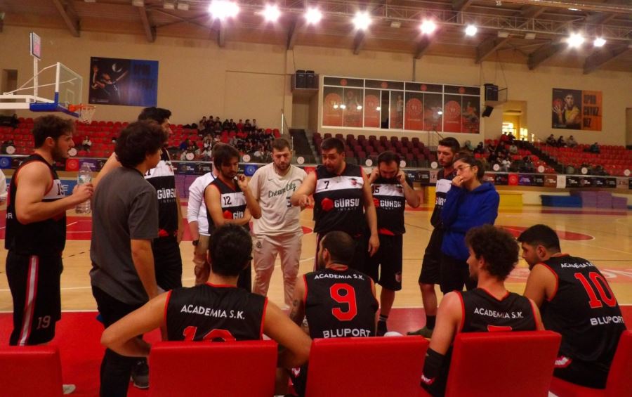 ACADEMIA SPOR İLK MAÇINA ÇIKTI