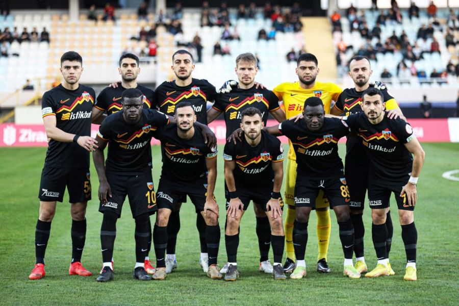 KAYSERİSPOR ÇEYREK FİNALDE