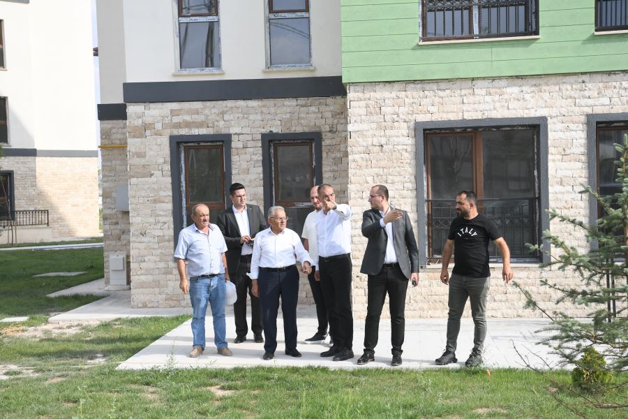 ANAHTARLAR TESLİM EDİLİYOR