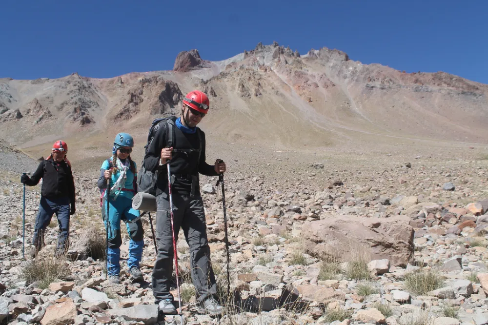 BÜYÜKŞEHİR, DAĞCILARI ERCİYES’İN ZİRVESİNDE BULUŞTURUYOR