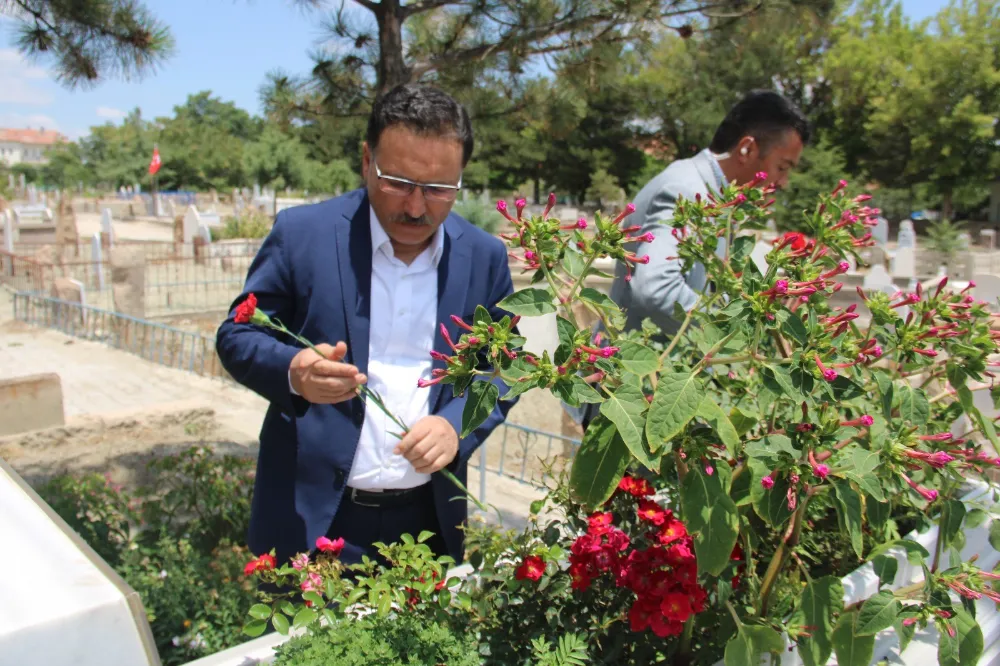 VALİ ÇİÇEK: