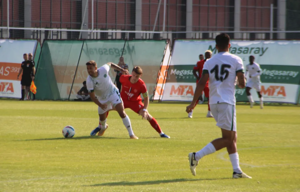 KONYASPOR HAZIRLIK MAÇINDA ALMERE CİTİ'Yİ MAĞLUP ETTİ