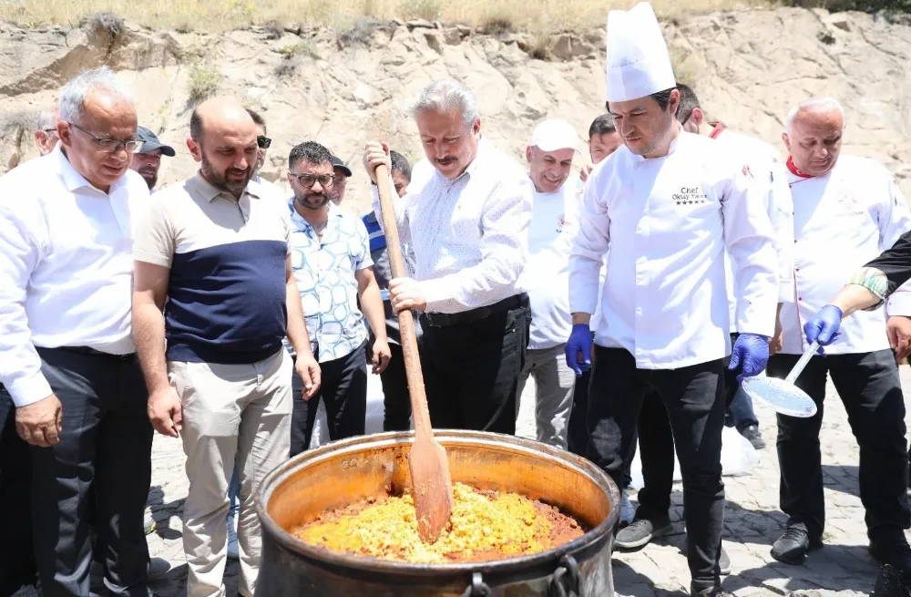 MİMARSİNAN EVLİYALAR VE PİLAV ETKİNLİĞİ'NE İLGİ BÜYÜK