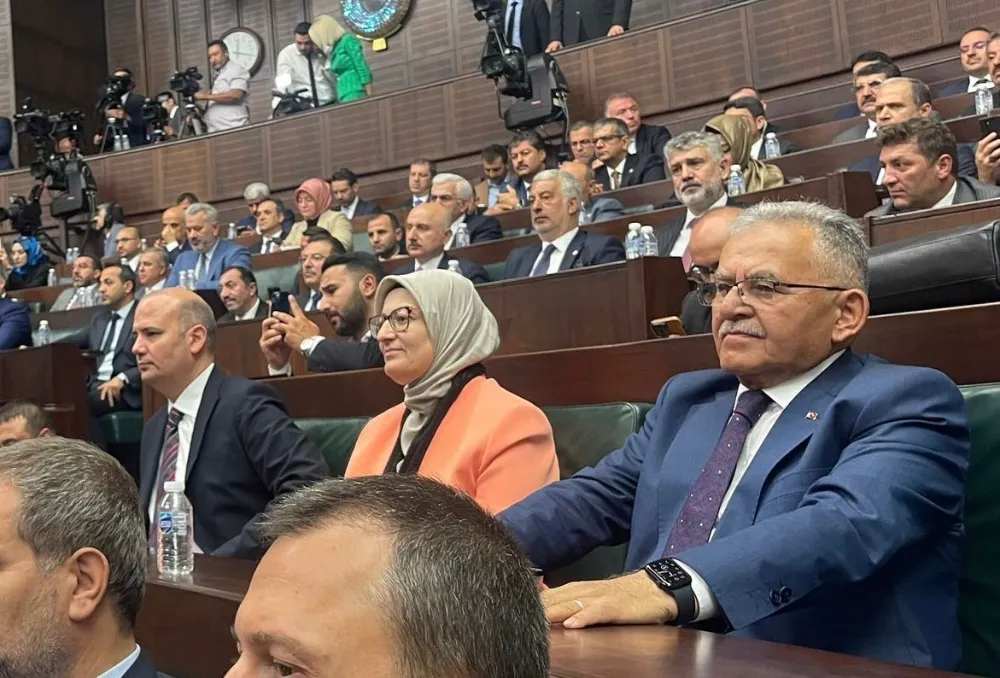 TBMM'DE CUMHURBAŞKANI ERDOĞAN'IN HİTAPLARINI DİNLEDİ