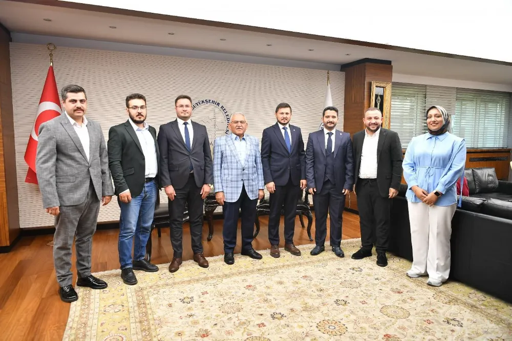 BÜYÜKKILIÇ'A ZİYARETLER SÜRÜYOR