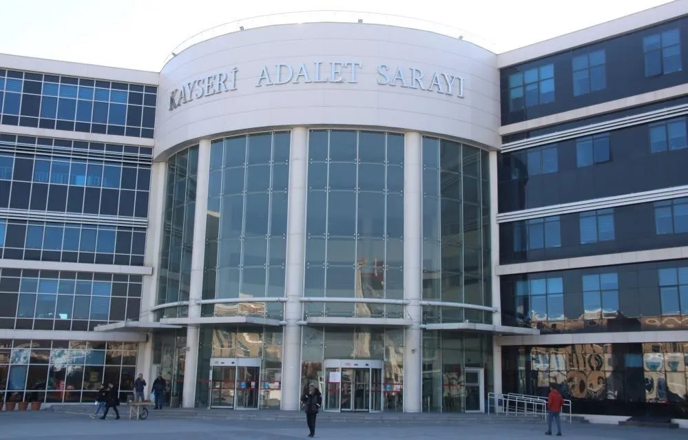 DEDENİN YARGILANMASINA BAŞLADI