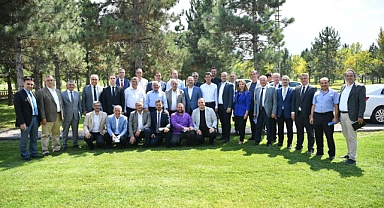 BAŞKAN BÜYÜKKILIÇ'TAN TOPLANTI
