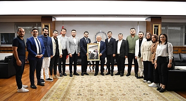 BÜYÜKKILIÇ'A ANLAMLI HEDİYE