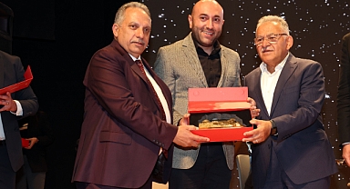 TALAS'A DEĞER KATANLARA ONUR PLAKETİ