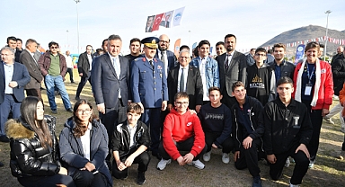 KAYSERİ 6'NCI BİLİM ŞENLİĞİ KAPILARINI AÇTI