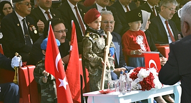 KAYSERİ'DE CUMHURİYET ÇOŞKUSU!