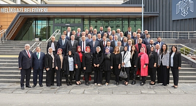 PALANCIOĞLU, MUHTARLARI BELEDİYE'DE AĞIRLADI