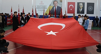 TOMARZA'DA BAYRAM COŞKUSU...