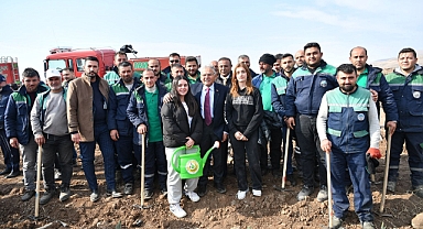 BÜYÜKKILIÇ, MİNİKLERLE FİDAN DİKTİ