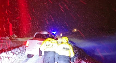 KAR NEDENİYLE MAHSUR KALAN ÇOBAN KURTARILDI