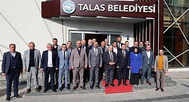 MHP KOCASİNAN'NDAN YALÇIN'A ZİYARET