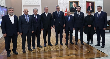 AK PARTİ HEYETİNDEN, SAĞLIK BAKANI MEMİŞOĞLU'NA ZİYARET
