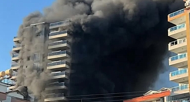 ANTALYA'DA OTEL YANGINI!