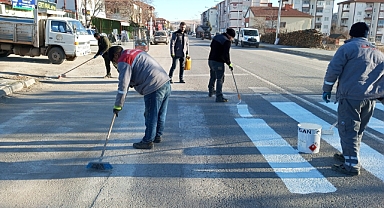 BÜNYAN'DA YAYA GEÇİTLERİ YENİLENİYOR