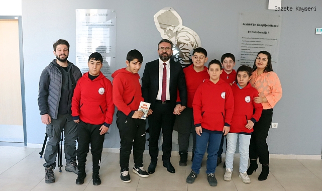 HİKAYELERİ KİTAP OLDU