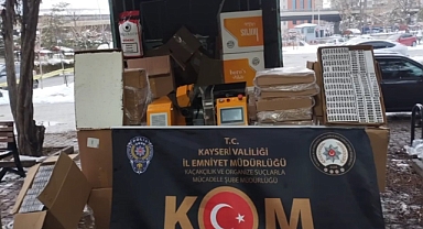 103 BİN 950 DAL MAKARON ELE GEÇİRİLDİ!