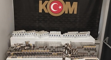 2 BİN 200 PAKET KAÇAK SİGARA ELE GEÇİRİLDİ