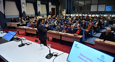 BÜYÜKŞEHİR'DEN MUHTARLARA EĞİTİM SEMİNERİ