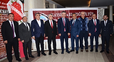 ELAZIĞLILAR, KAYSERİ’DE VUSLAT GECESİNDE GÖNÜLLERİNCE EĞLENDİ