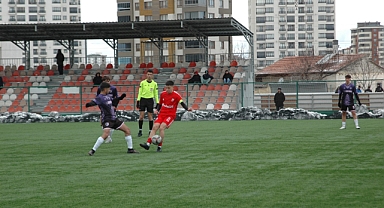GÜLTEPESPOR 2.YARIDA GÜLDÜ