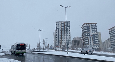 KAYSERİ BEYAZA BÜRÜNDÜ!