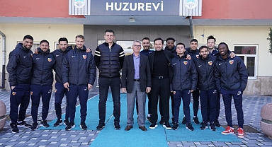 KAYSERİSPOR'DAN HUZUREVİNE ZİYARET
