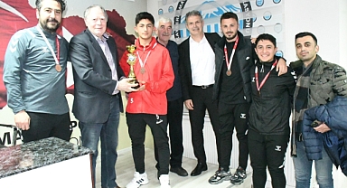 TALAS BELEDİYESPOR BAŞARIYA DOYMUYOR