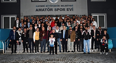 ŞAMPİYONLAR KUPOLARINA KAVUŞTU