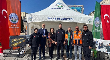 TALAS BELEDİYESİ'NDEN MEYDANDA DEPREM STANDI