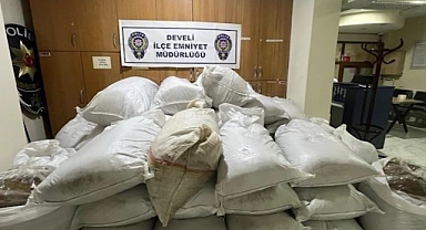 1 TON KAÇAK TÜTÜN YAKALANDI
