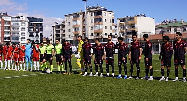 DEVELİGÜCÜ: 2 - ŞEHİT KAMİL BELEDİYESPOR: 1