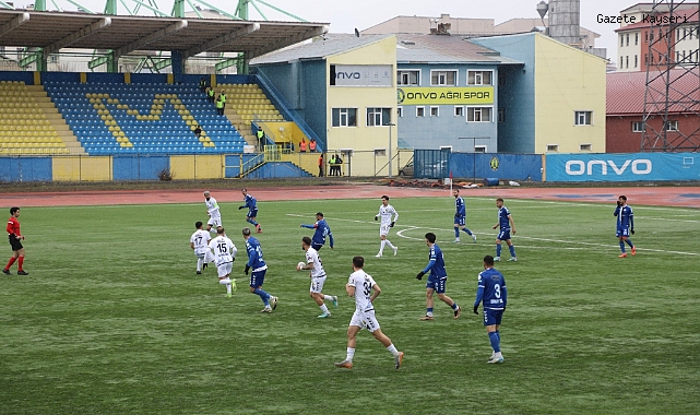 ERCİYES 38 FK, AĞRI'DAN PUANLA DÖNDÜ