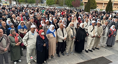 HAC KAFİLESİ DUALARLA UĞURLANDI