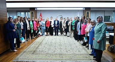 BAŞKAN BÜYÜKKILIÇ ANNELER GÜNÜ'NÜ KUTLADI
