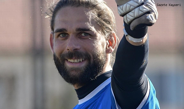ERCİYES 38 FK, KADEM BURAK YAŞAR ANLAŞTI