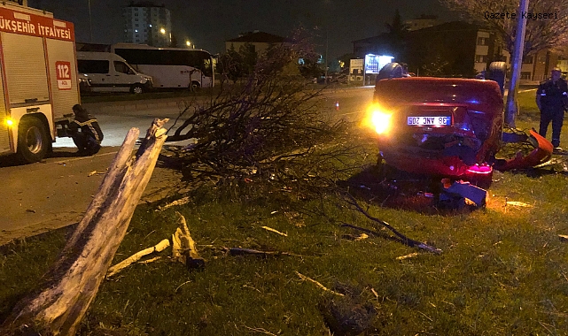 KAYSERİ'DE OTOMOBİL TERS DÖNDÜ: 2 YARALI!