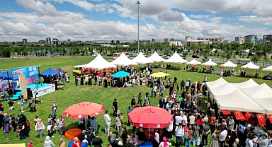 KAYSERİ'DE KORUYUCU AİLE ŞENLİĞİ DÜZENLENDİ