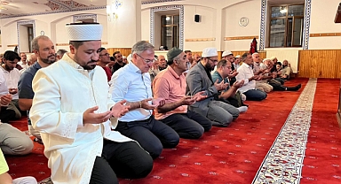 HACILAR KANDİL GECESİNDE HUZURLA DOLDU