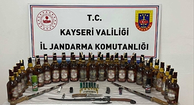 KAYSERİ'DE 50 ŞİŞE SAHTE ALKOL ELE GEÇİRİLDİ