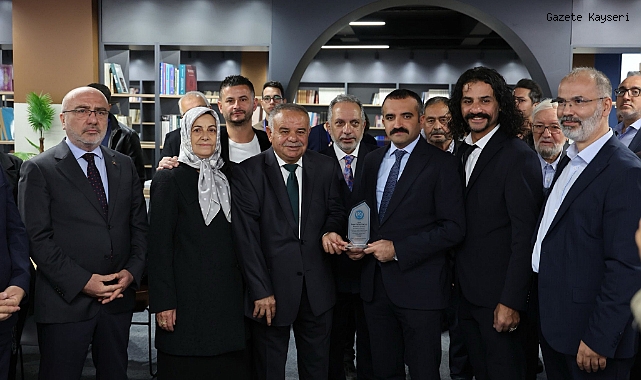 YAŞAR EKİNCİOĞLU KÜTÜPHANESİ AÇILDI