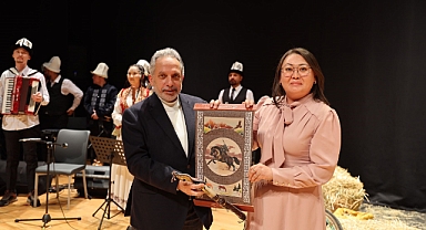 CENGİZ AYTMATOV'A TALAS'TA GÖRKEMLİ ANMA