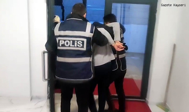 ÖZEL EKİP 11 YILLIK FİRARİYİ YAKALADI